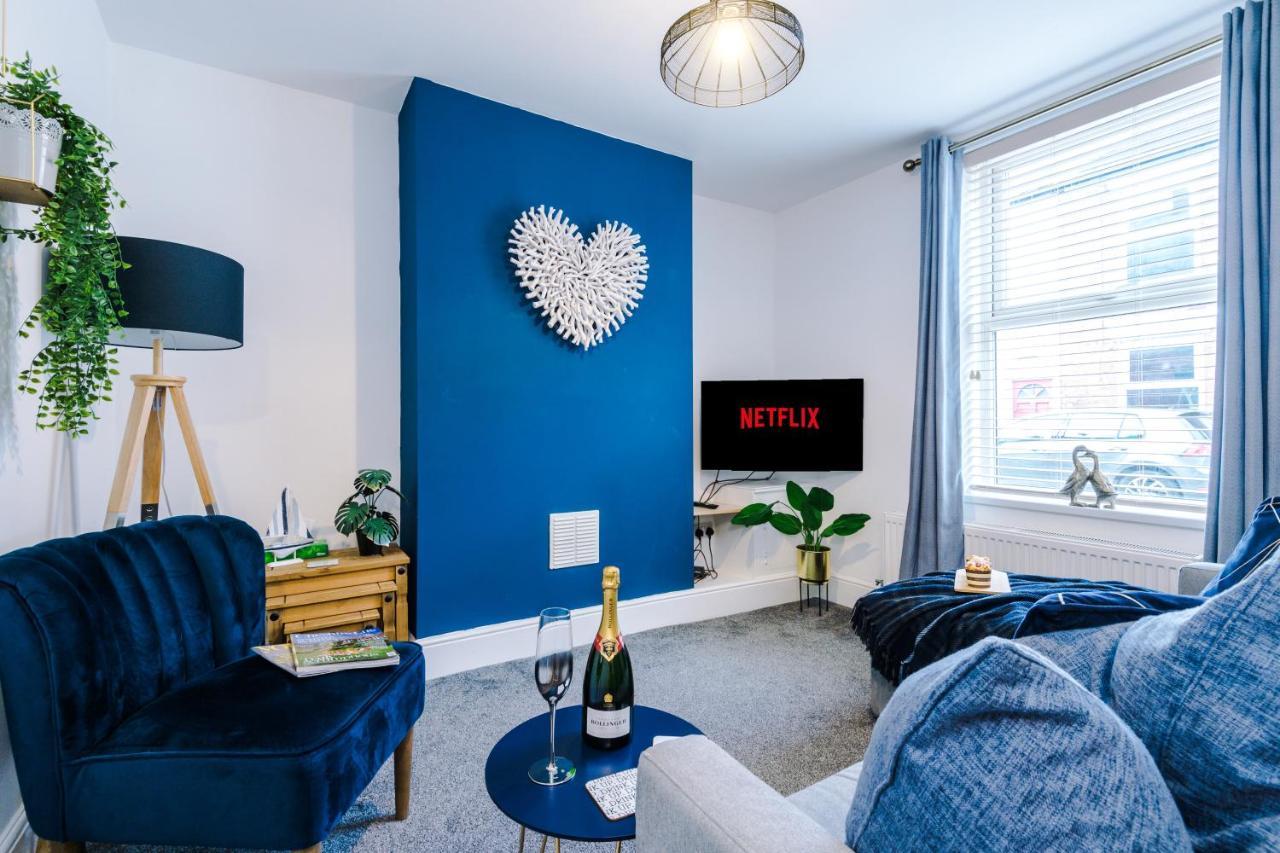 Chester City Centre Cottage: Spacious 2-Bed for 6 Exterior photo